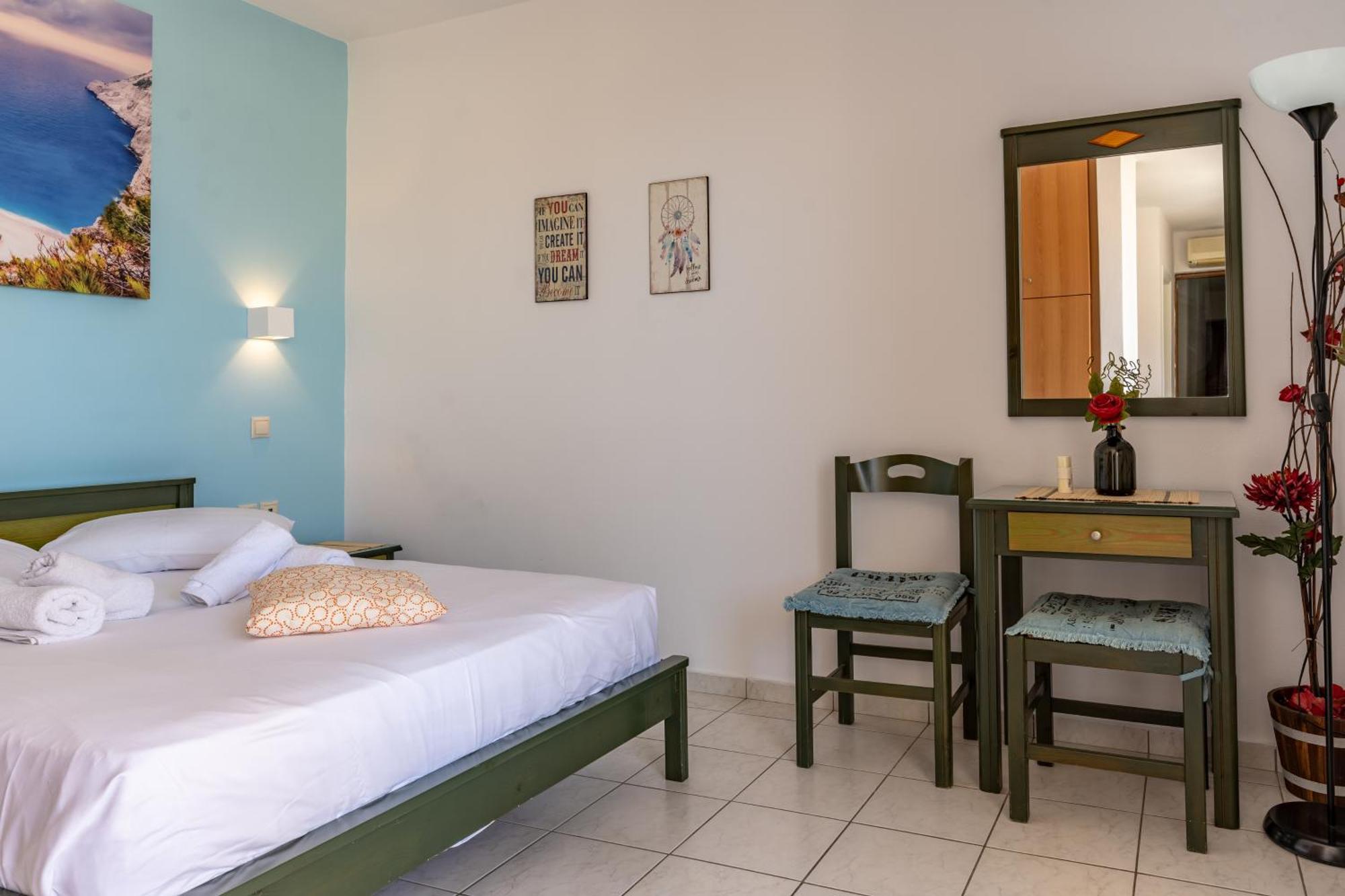 Mandy Seafront Studios Zante Chambre photo